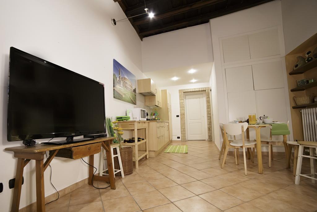 Coliseum Rome Apartments Rom bilde